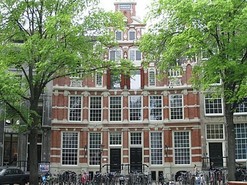 Canal House for Rich Merchants