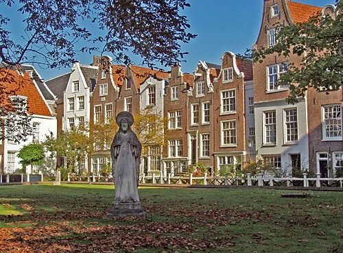 Begijnhof an oasis of peace and quiet