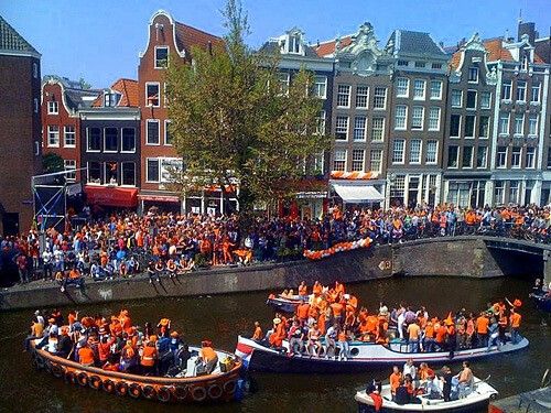 Orange Day in A'dam is King's Day! - Blog - Amsterdam Teleport Hotel
